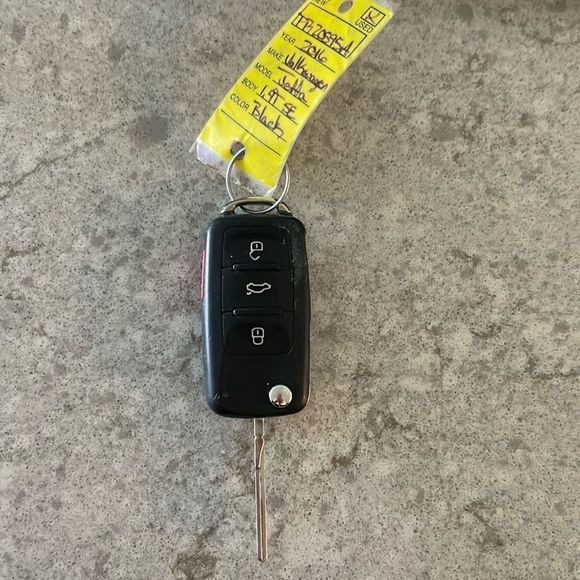 Key Fob VW Jetta - Picture 1 of 2